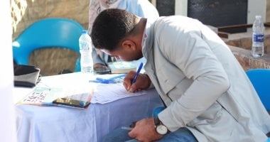 مسح سوق العمل يكشف خريطة الوظائف الشاغرة فى مصر.. جهاز الإحصاء: 417 ألف عدد الوظائف الخالية أغلبهم قطاع خاص.. ومندوب المبيعات الأعلى بـ202 ألف وظيفة.. ووظائف الفنيين والمساعدين سبعة أضعاف نسبة الوظائف الحالية