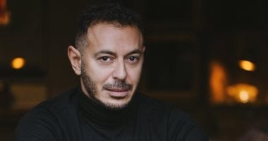 مصطفى شعبان ليس نجم تمثيل فقط.. فارس ومذيع ومطرب ونجم إعلانات