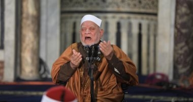 تفاصيل نقل أحمد عمر هاشم إلى المستشفى بعد تعرضه لأزمة صحية.. فيديو