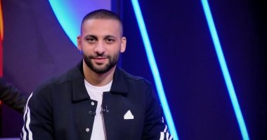 الكابتن فى المطبخ.. حسام حسن يقدم طريقة عمل طاجن اللحمة بالبصل والسجق
