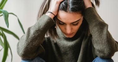 بتعرف تشتغل تحت ضغط ولا بتنهار؟ 4 أبراج بتواجه الضغوط بطريقة مختلفة