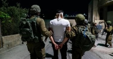 أسوشيتدبرس: إسرائيل تستخدم الفلسطينيين دروع بشرية بشكل منهجى