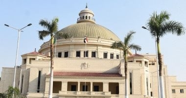 كليات جامعة القاهرة تواصل تنظيم امتحانات نهاية العام الجامعى