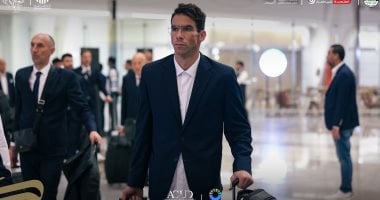 هل يفكر شريف إكرامي فى الاعتزال حال تتويج بيراميدز بدوري أبطال أفريقيا؟