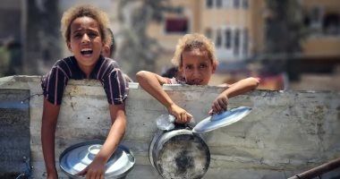 "لا مفر من الموت فى غزة".. الاحتلال الإسرائيلى يستخدم "تقنية التعرف على الوجه" مقابل الحصول على وجبة.. اليونيسف: "الشيء الوحيد الذى يدخل القطاع هو القنابل".. والأمم المتحدة تحذر من "نكبة ثانية" للفلسطينيين