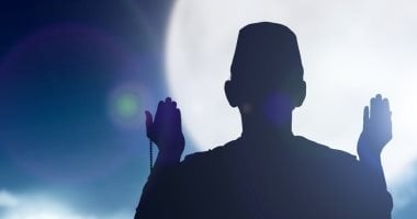 فى لحظات الفجر.. أدعية مستحبة تفتح أبواب الرزق وتشرح الصدور