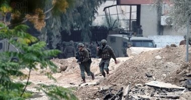 الاحتلال يستهدف عنصرًا من حزب الله في غارة ببلدة أرنون جنوب لبنان