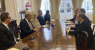 وزير الطيران يلتقى كبار مسؤولى المؤسسات المالية الدولية لتعزيز الاستثمارات