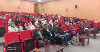 انطلاق فعاليات المدرسة الشتوية بكلية الحاسبات والذكاء الاصطناعى بالغردقة