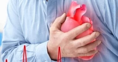 ليه لازم كوباية مياه مع القهوة.. طبيب يقدم 10 عادات لضبط الضغط وصحة القلب