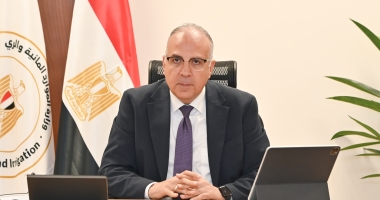 وزير الرى: الالتزام بالبرامج الزمنية المعدلة للمشروعات التى زال سبب تعثرها