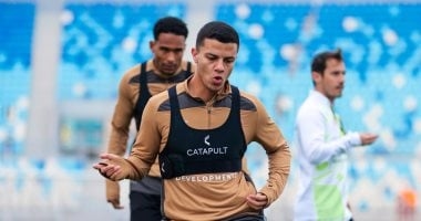 محمد شحاتة لاعب الزمالك يحتفل بزفافه اليوم