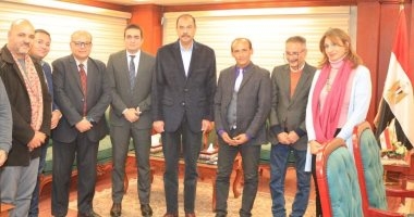 تخصيص منح استثنائية لدوائر الإبداع بسوهاج