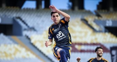 ماذا قدم أشرف بن شرقى فى دورى أبطال أفريقيا قبل مشواره مع الأهلى؟