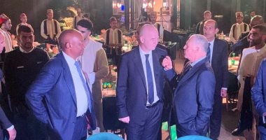 أبو ريدة مع إنفانتينو و موتسيبي في حفل عشاء كاف بالمتحف المصري