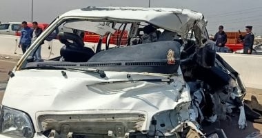 مصرع فتاة وإصابة 17 آخرين فى حادث انقلاب سيارة ميكروباص بصحراوى البحيرة