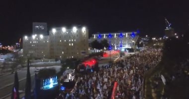 الكل ينادى بوقف الحرب ونزيف الدماء.. مظاهرات فى غزة ضد حماس وفى إسرائيل ضد نتنياهو.. فلسطينيون لحماس: سلموا السلطة لأى جهة.. واحتجاجات أمام الكنيست تطالب نتنياهو باستعادة المحتجزين من خلال التفاوض