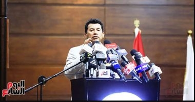 وزير الرياضة يوجه بالتحقيق فى واقعة تشجيع غير لائق بمباراة نادى المالية بكفر الزيات