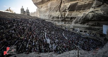 فرحة السعف تجمع الأقباط.. احتفالات مبهجة فى الكنائس بذكرى دخول المسيح أورشليم.. البابا تواضروس يترأس قداس أحد الشعانين بالإسكندرية.. رئيس الإنجيلية يحتفل بحدائق القبة.. آلاف الأقباط يتوافد على دير سمعان بالمقطم