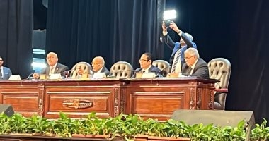 مفيد شهاب يجيب عن: هل يجوز مطالبة إسرائيل بالتعويض عن فترة احتلال سيناء؟