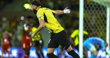 الاتحاد ضد الاتفاق.. "العميد" يحسم الشوط الأول بثلاثية مثيرة في الدوري السعودي