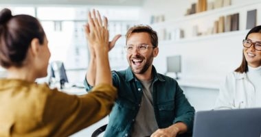 6 أبراج حياتها المهنية هتتغير للأحسن من بداية مايو.. برج الحمل أولهم