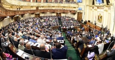 هل يجوز ترقية الموظف خلال الإجازة بدون أجر؟.. القانون يُجيب