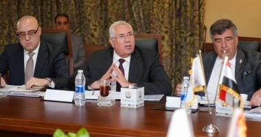 الجبهة الوطنية يطالب بالنظر فى القيمة الإيجارية وتأجيل "الفترة الانتقالية"