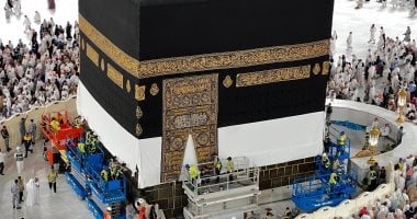 ذهب ألمانى وحرير إيطالى.. تعرف على تكلفة صناعة كسوة الكعبة هذا العام