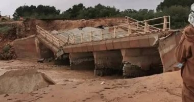 ضحايا ومصابين فى فيضانات وسيول جارفة تضرب الجزائر.. فيديو