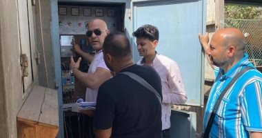 ضبط مخالفات سرقة تيار كهربائي خلال حملة استهدفت مناطق بعزبة البرج بدمياط