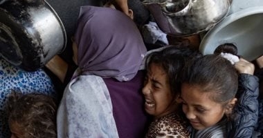مساعدات غير كافية.. إسرائيل تخنق غزة عمدا