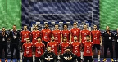 الأهلي يهزم الزمالك 31-28 ويتوج بلقب الكؤوس الأفريقية لليد