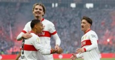 شتوتجارت يتوج بلقب كأس ألمانيا بعد غياب 28 عاما برباعية على حساب بيليفيد