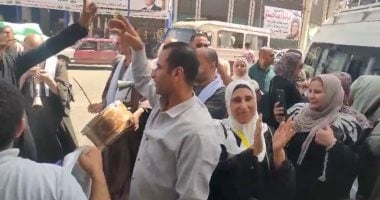 فرحة وزغاريد في الزقازيق لتوديع حجاج بيت الله من قرعة وزارة السياحة