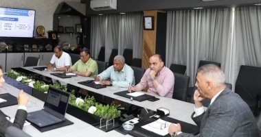 محافظ أسوان يستقبل وفد صندوق مكافحة الإدمان لتكثيف الجهود لرفع الوعى