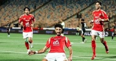 65 دقيقة..مشاركة معلول وشوبير وأفشة ..والأهلي يحافظ على التقدم بثلاثية أمام فاركو