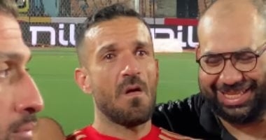 دموع معلول وأكرم واحتفال الدون وهدية القدوة.. لحظات مؤثرة في تتويج الأهلي بالدوري.. فيديو