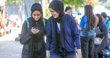 استكمال تصحيح كراسات امتحان الترم الثانى للشهادة الإعدادية بعد إجازة العيد