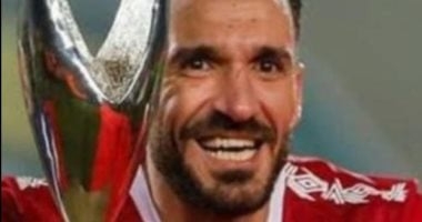 9 سنوات و22 بطولة.. تاريخ يسطره معلول وينهيه برسالة فى عشق الأهلى.. فيديو
