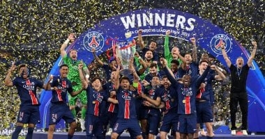 مراسم تتويج باريس سان جيرمان بلقب دورى أبطال أوروبا 2025.. فيديو