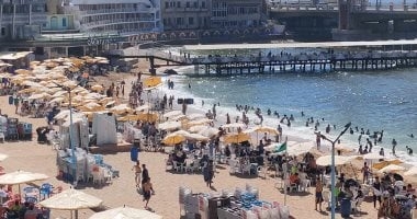 شواطئ الإسكندرية تتزين لعيد الأضحى.. أجواء ربيعية وخطة رقابية مشددة (صور)