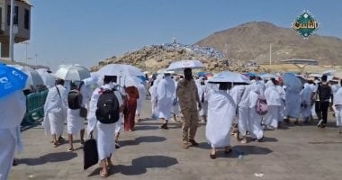 فنون / موفد قناة الناس من جبل الرحمة: كبار السن يهرولون لأداء الركن الأكبر