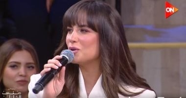 الإعلامية نانسي نور لـ"معكم": أستمتع بتقديم نشرة الأخبار والتكلم باللغة العربية