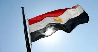 القانون يحظر رفع أو عرض العلم المصرى تالفا أو مستهلكا أو باهت الألوان