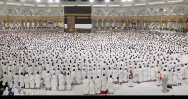 مشهد مهيب.. صلاة عيد الأضحى فى المسجد الحرام (صور وفيديو)