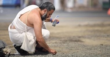 "حصى الخذف".. سنة نبوية تُجسّد التيسير والاتباع فى شعيرة رمى الجمرات