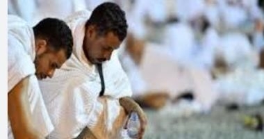 بسم الله مع كل رمية.. اعرف شروط رمى جمرات "منى" الثلاث وسبب التسمية