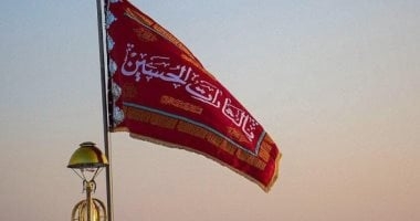 إيران ترفع الرايات الحمراء على المساجد استعداد للانتقام من إسرائيل.. صور