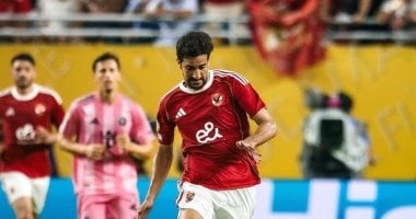 ثلاثية مروان وحمدي وبن رمضان تقترب من الاستمرار في وسط الأهلي أمام بالميراس